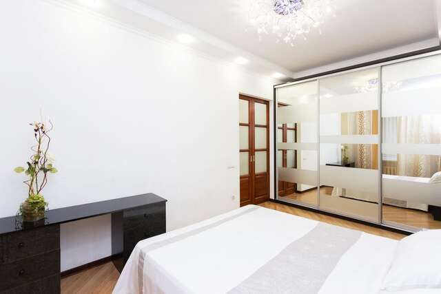 Апартаменты Apartment on prospekt Nezavisimosti Минск-14